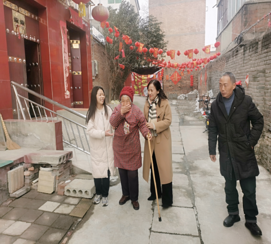 瑟瑟冬日 暖暖溫情——公司黨委、工會(huì)開展“送溫暖、送祝福”活動(dòng)